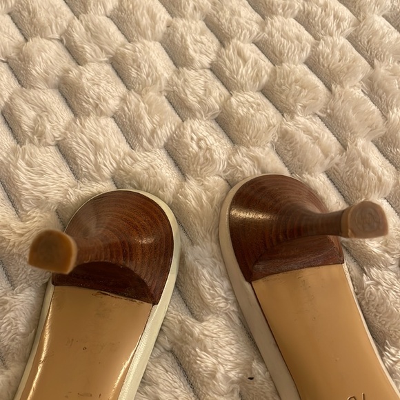 Gucci Monogram Chain Heels - Picture 9 of 12